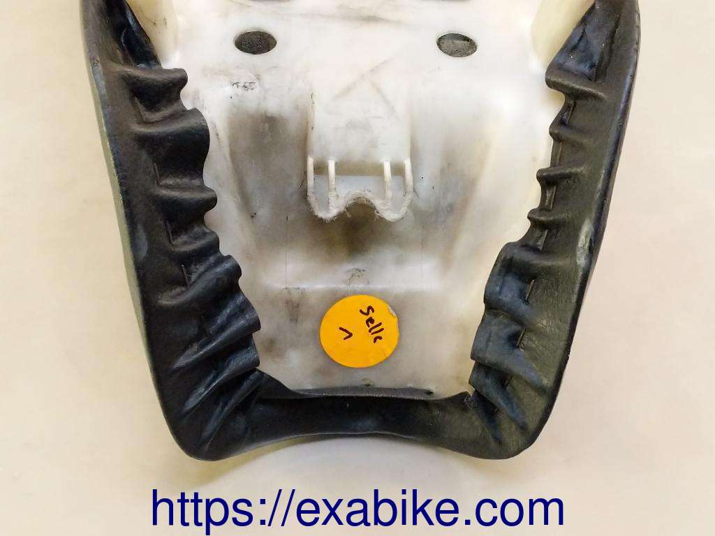 selle Kawasaki GPZ 500 - photo 5