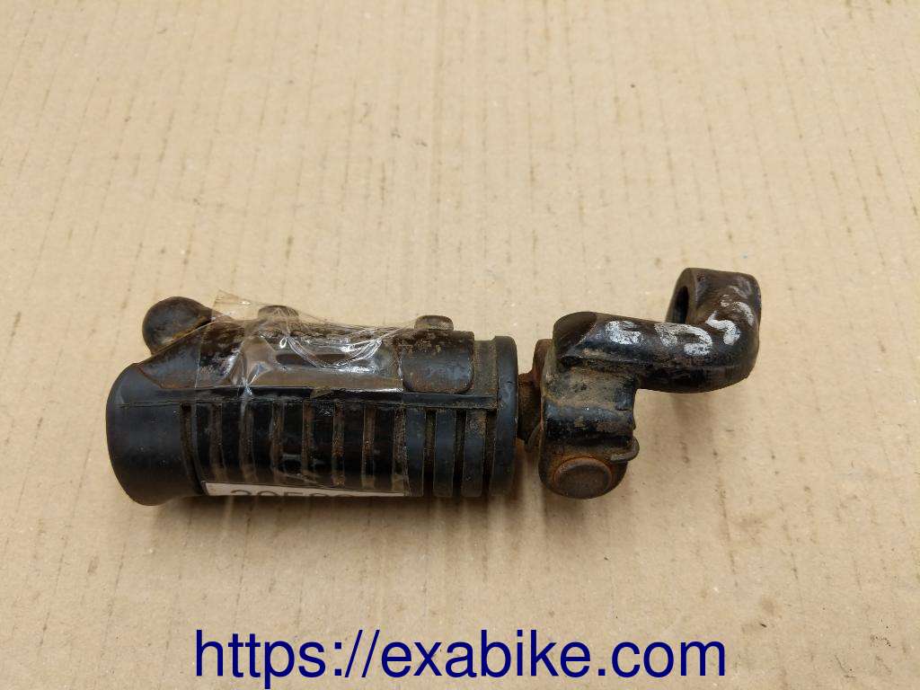 footrest, front left Honda CB550 Four - photo 2