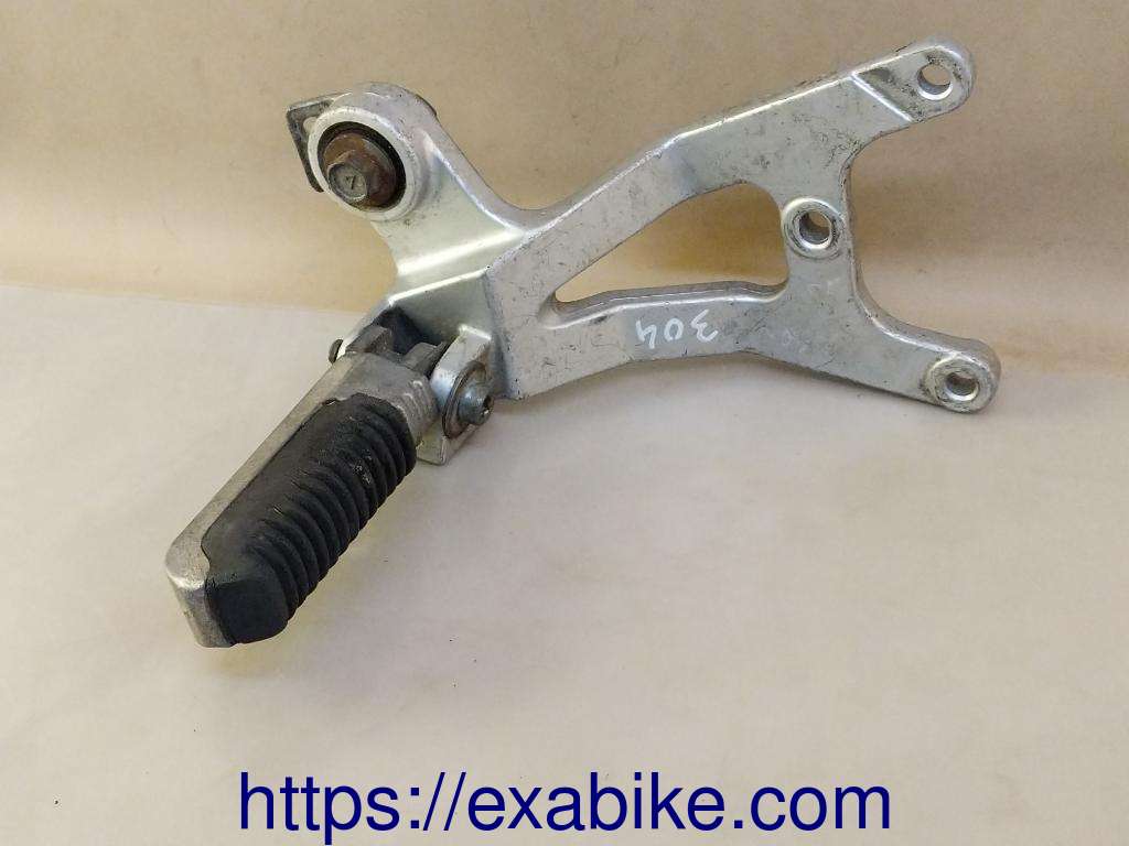 footrest plate, rear right Suzuki GSXR1100W - photo 1