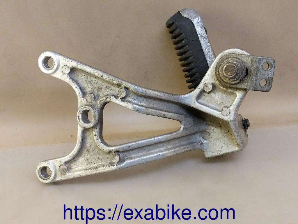 footrest plate, rear right Suzuki GSXR1100W - photo 2