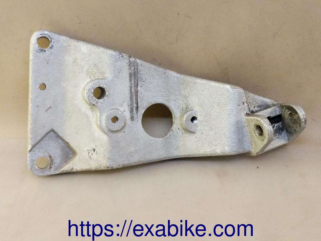 footrest plate, rear left Suzuki GSXR 750 - photo 1