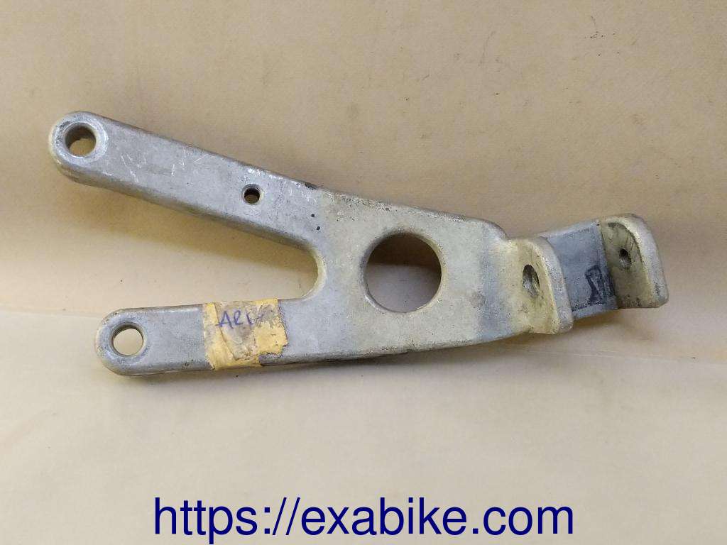 footrest plate, rear left Yamaha TZR 250 - photo 1