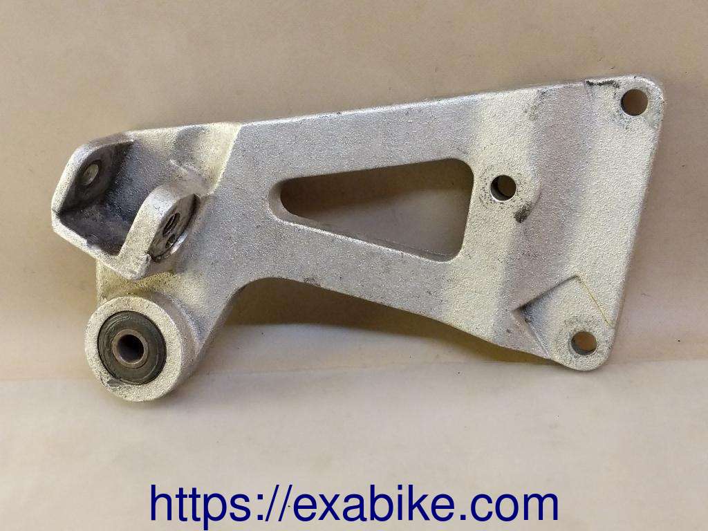 footrest plate, rear right Suzuki GSXR 1100 - photo 1