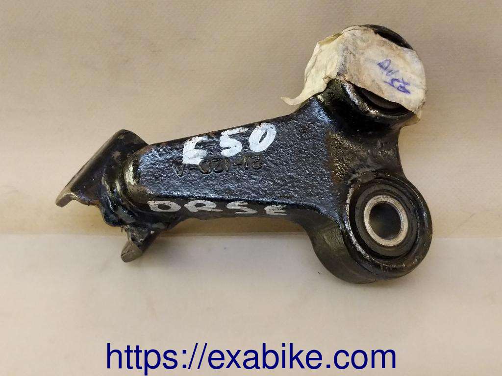 support repose-pied avant gauche Suzuki DR650RSE - photo 2
