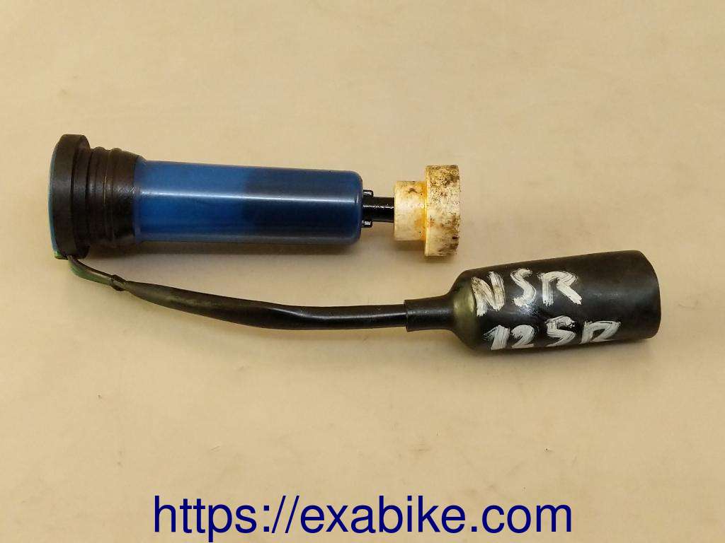 oil dipstick Honda NSR 125 - photo 1