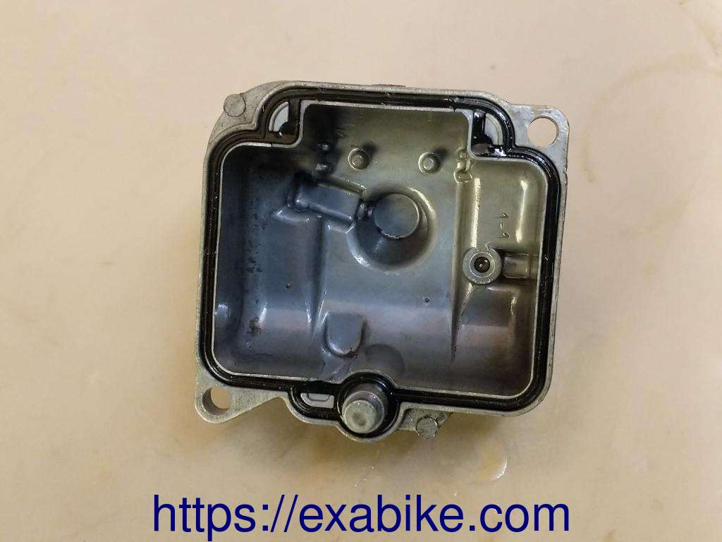cuve de carburateur Triumph 900 Daytona - photo 2