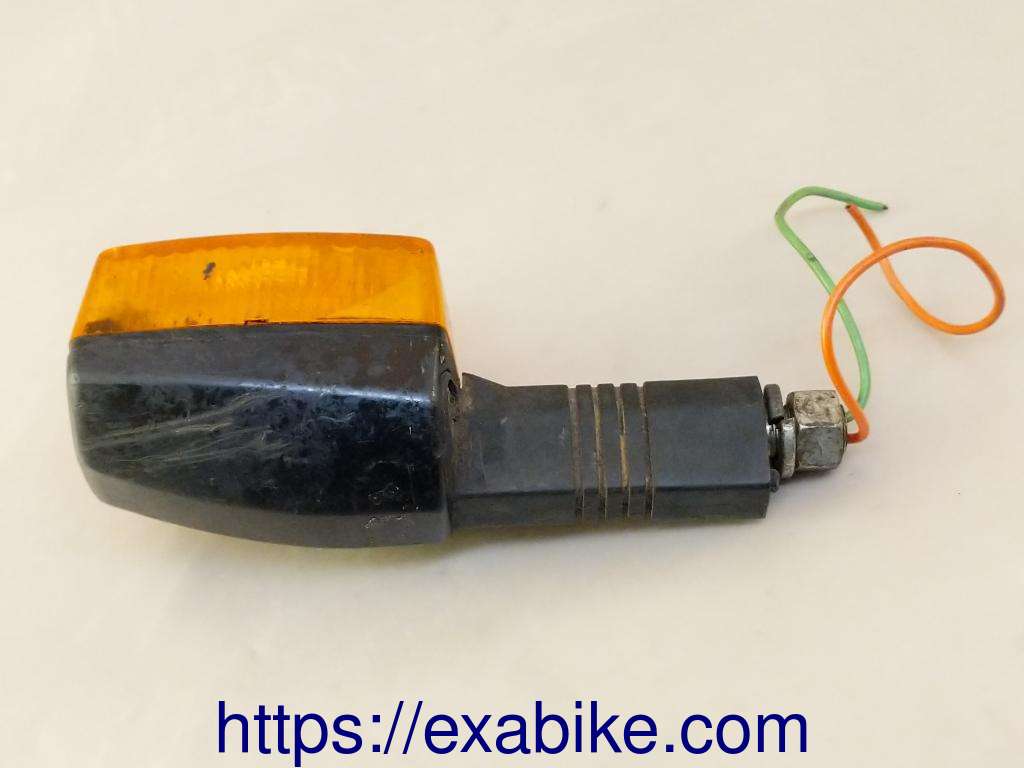 clignotant arrière gauche Honda modele a identifier - photo 2