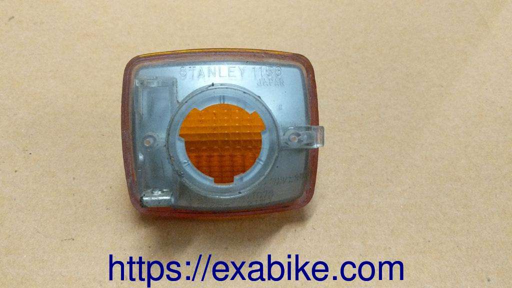 cabochon de clignotant avant Honda CBR 600 - photo 2