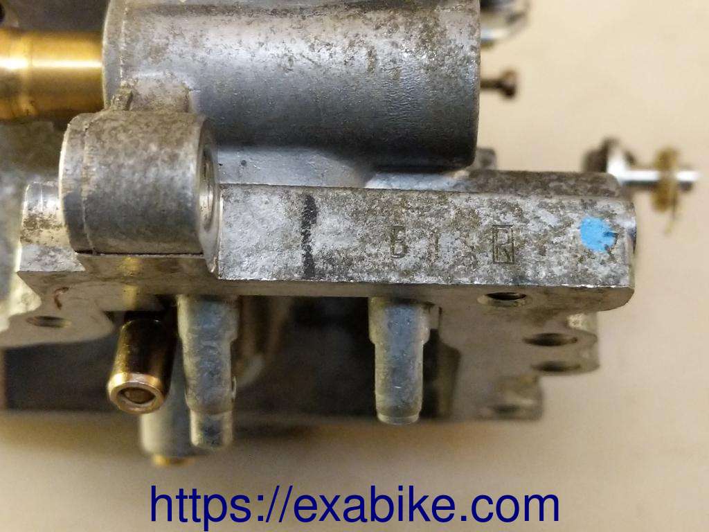 carburetor body rear right Honda ST 1100 Pan European - photo 7