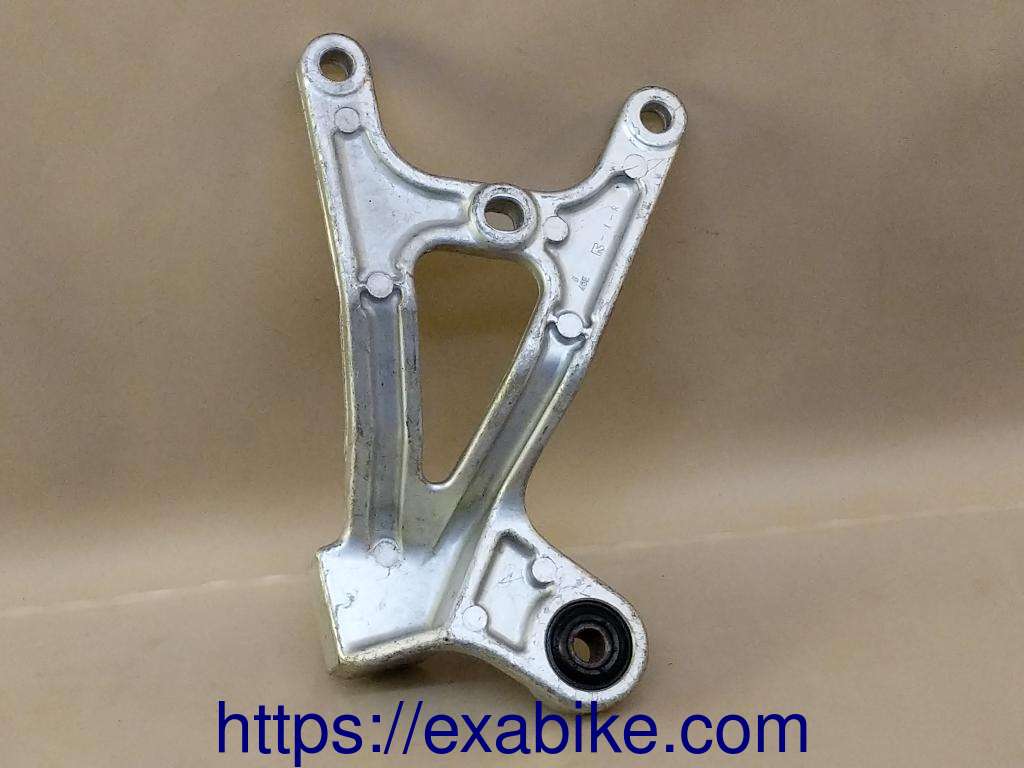 footrest plate, rear right Suzuki GSXR1100W - photo 2