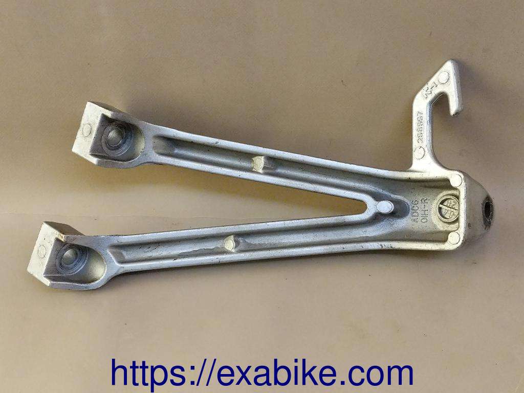 footrest plate, rear right Suzuki GSXR 750 - photo 2