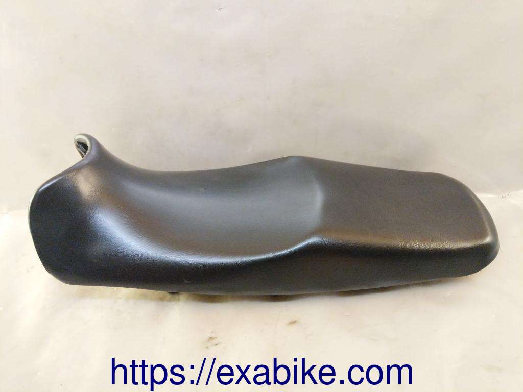 seat Kawasaki ZZR 1100 - photo 1