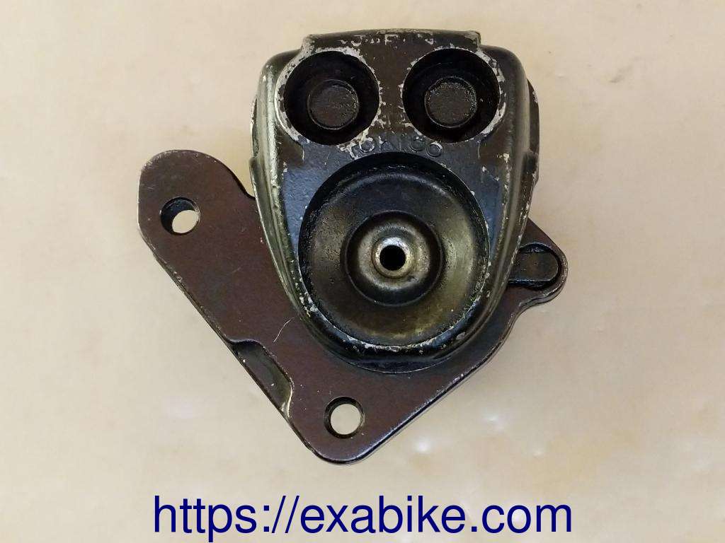 brake caliper,front right Suzuki GS400E - photo 2