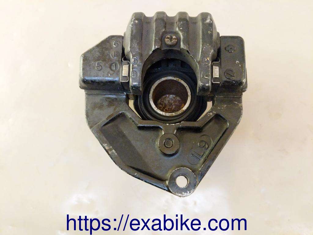 brake caliper,front right Yamaha XV 1000 TR1 - photo 2