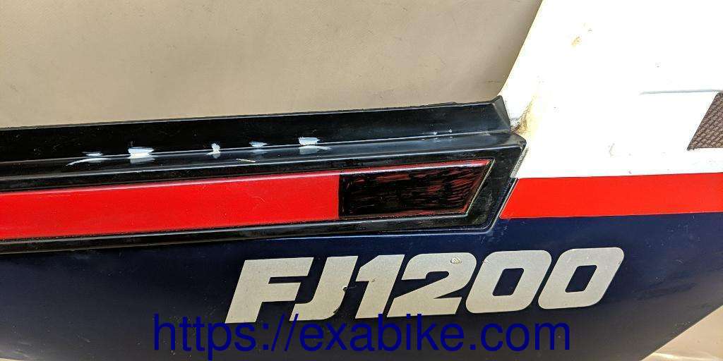 side cover, right Yamaha FJ 1200 - photo 2
