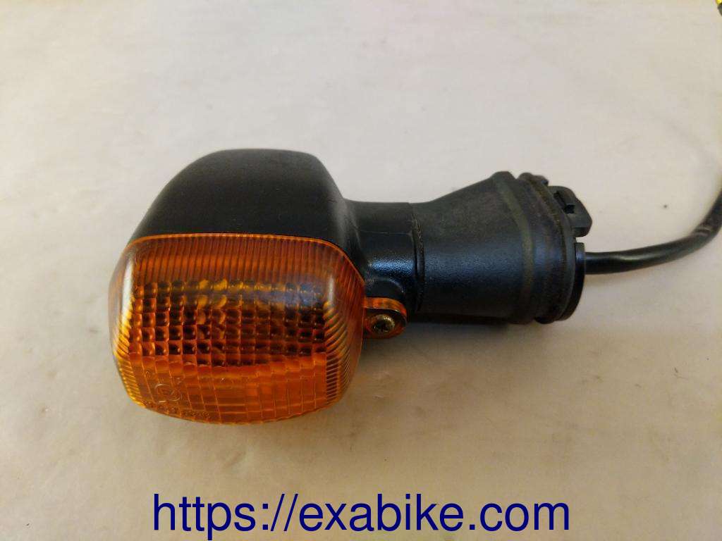 turn signal, front right Yamaha R6 - photo 1