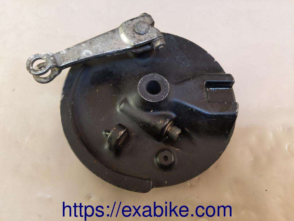 brake panel, front Suzuki TS 185 - photo 1