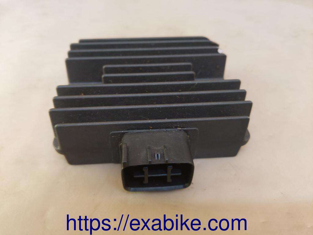 voltage regulator Yamaha XP 500 T-MAX - photo 1