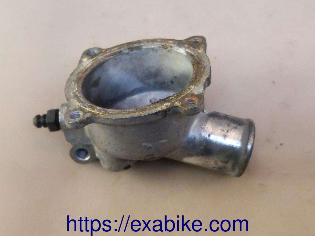 thermostat case Kawasaki GPX 750 - photo 1