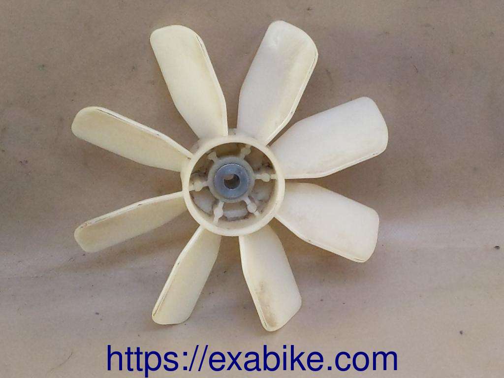 radiator fan Honda VF 400 F - photo 2