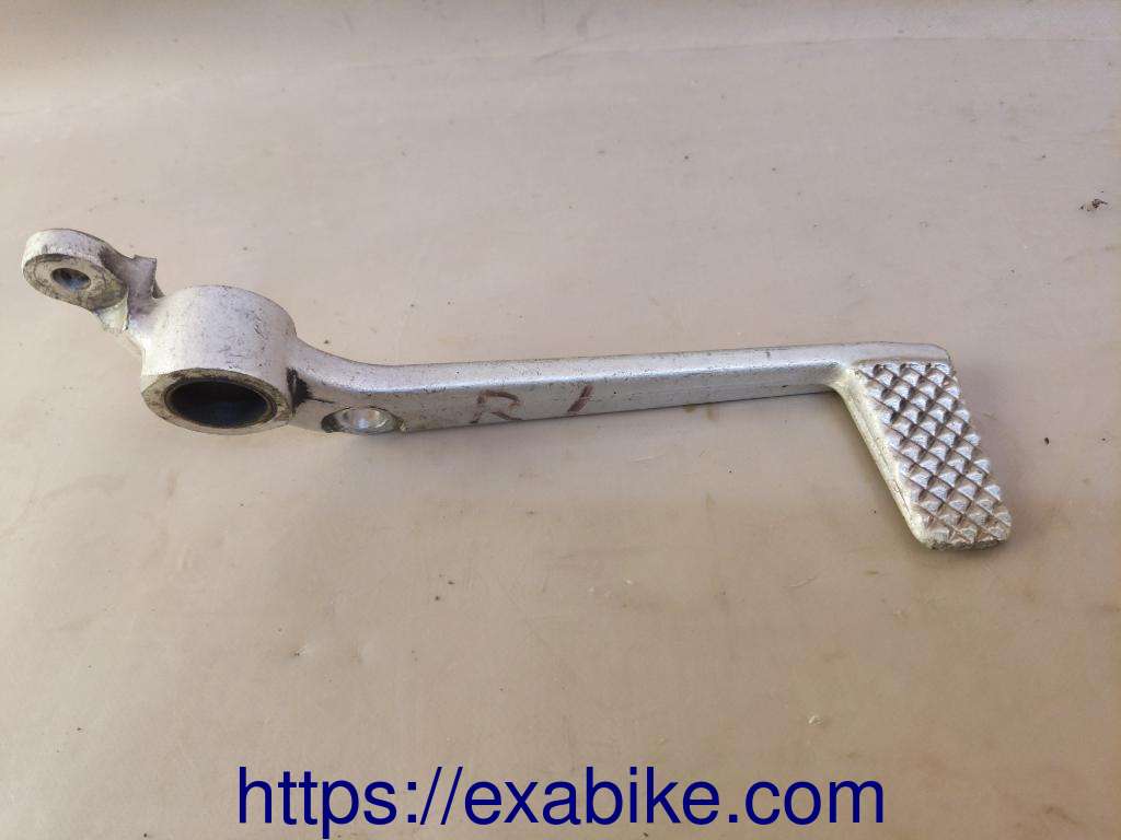 brake pedal YAMAHA 1000 R1 - photo 1