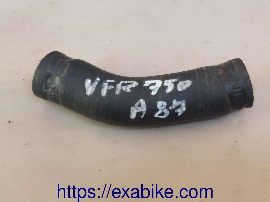 water hose Honda VFR 750 - photo 1