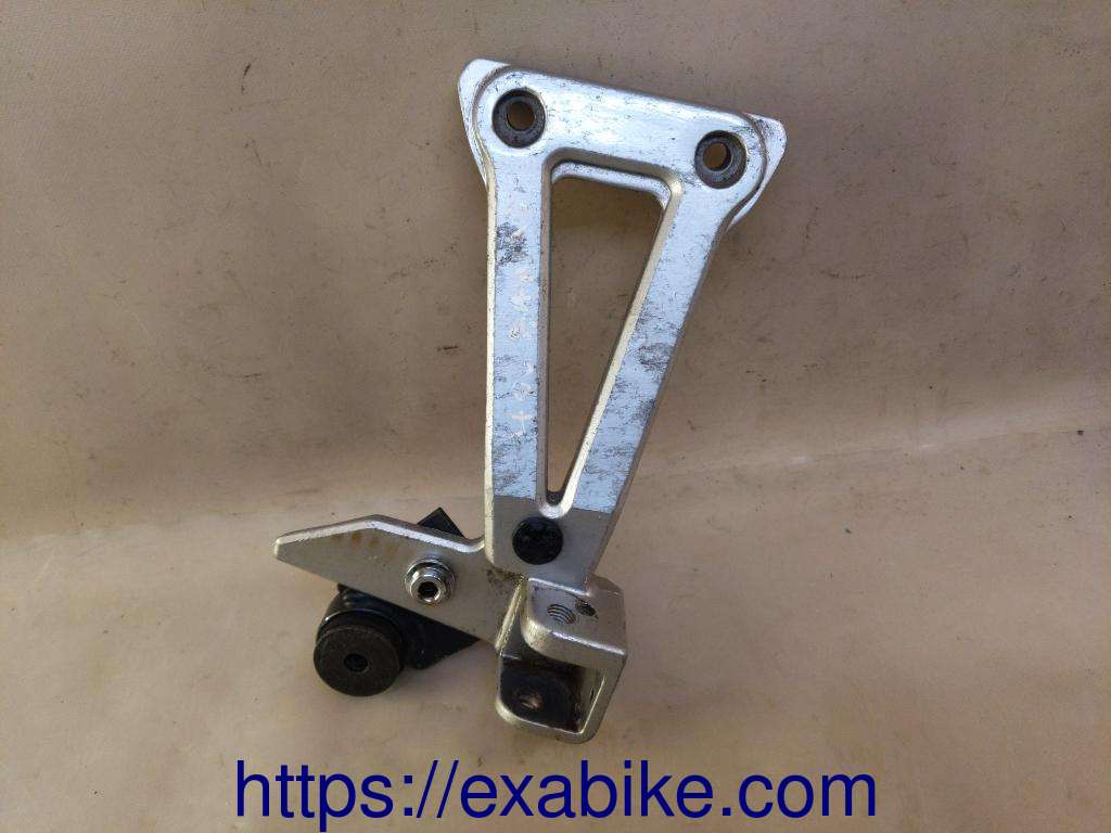 footrest plate, rear right Suzuki Bandit 400 - photo 1