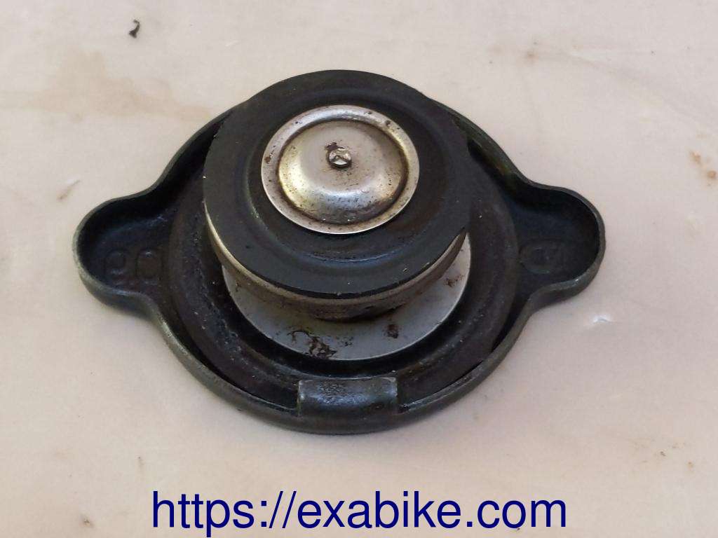 radiator cap Yamaha RDLC 80 - photo 2