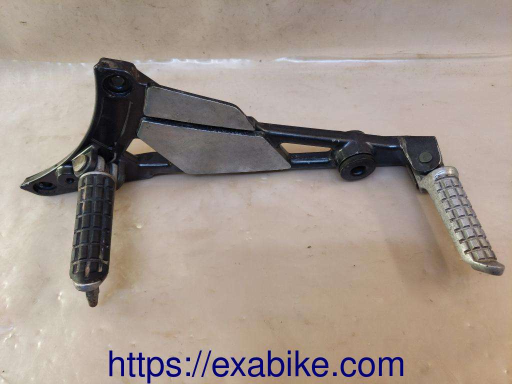 footrest plate, left Kawasaki Zephyr 750 - photo 1