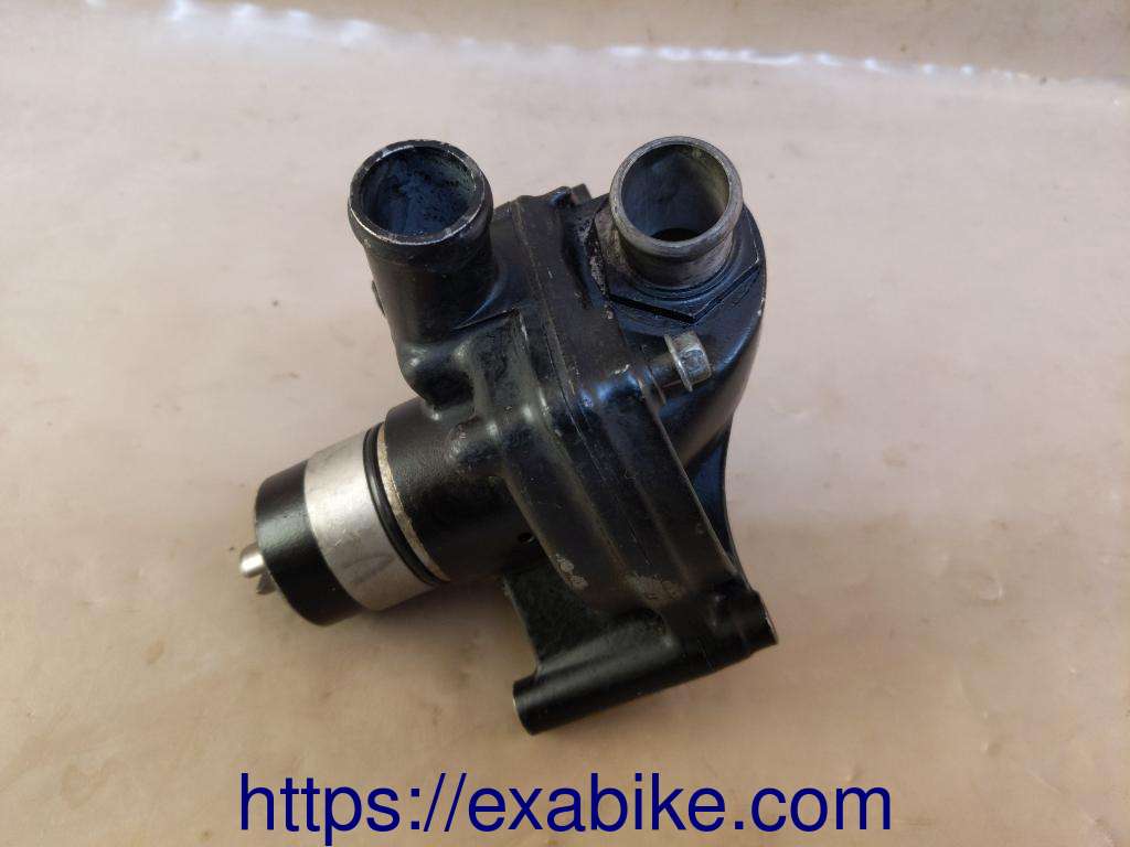 pompe à eau Honda VFS 750 - photo 2