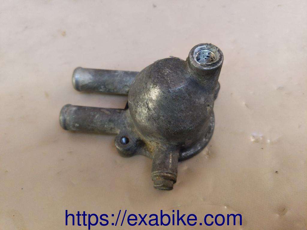 thermostat case Honda VT 600 Shadow - photo 2