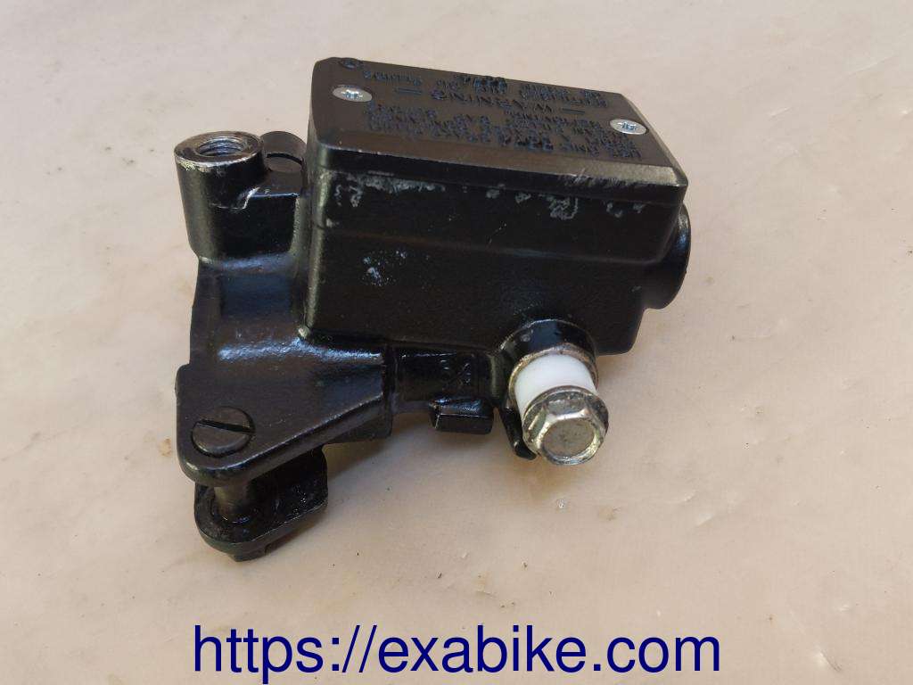 front master cylinder Kawasaki Zephyr 550 - photo 2