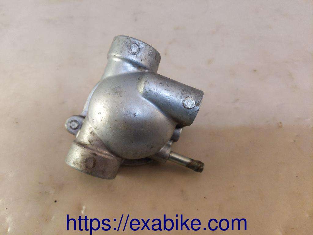 thermostat case Honda CX 500 - photo 2