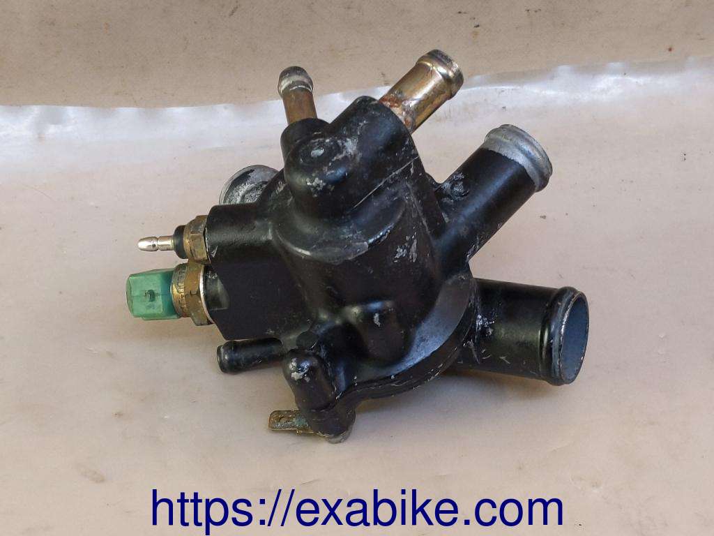 thermostat case Honda VTR 1000 - photo 2