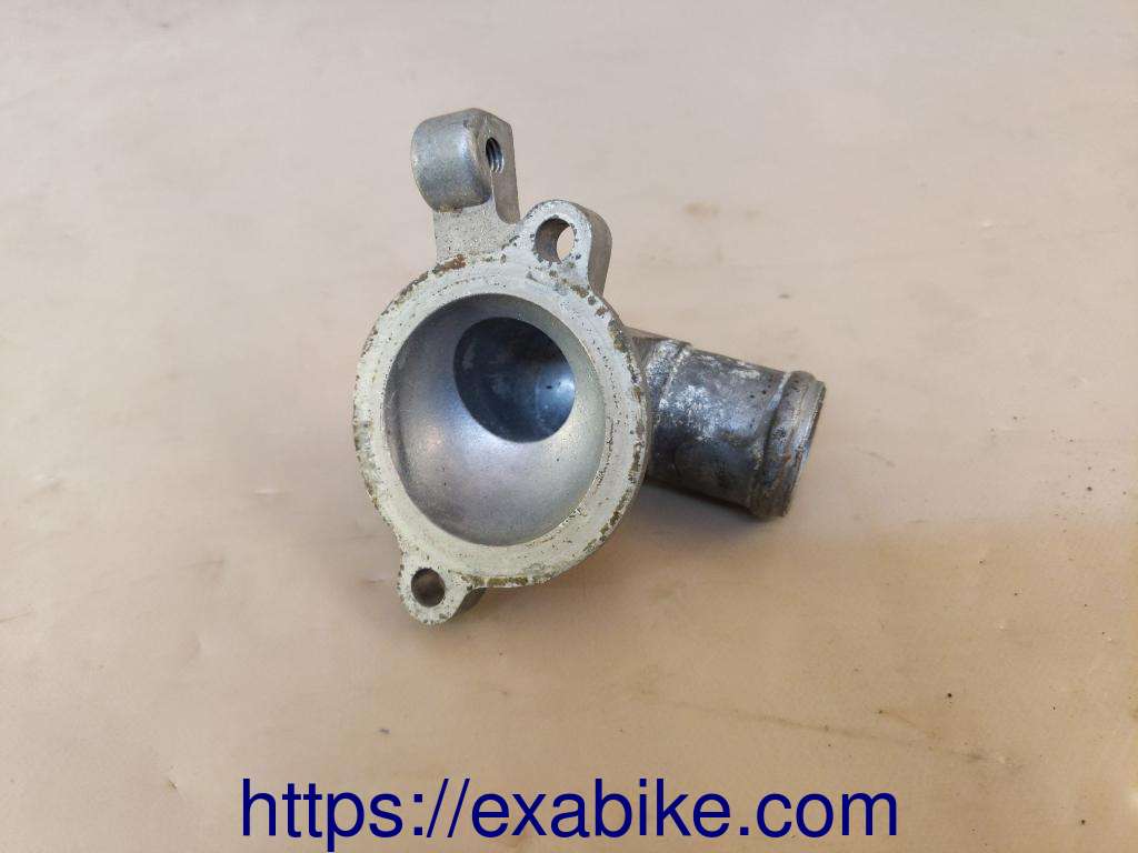 thermostat cover Honda VFR 750 - photo 2