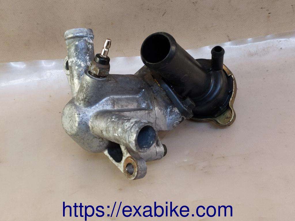 thermostat case Honda CBR 600 - photo 2