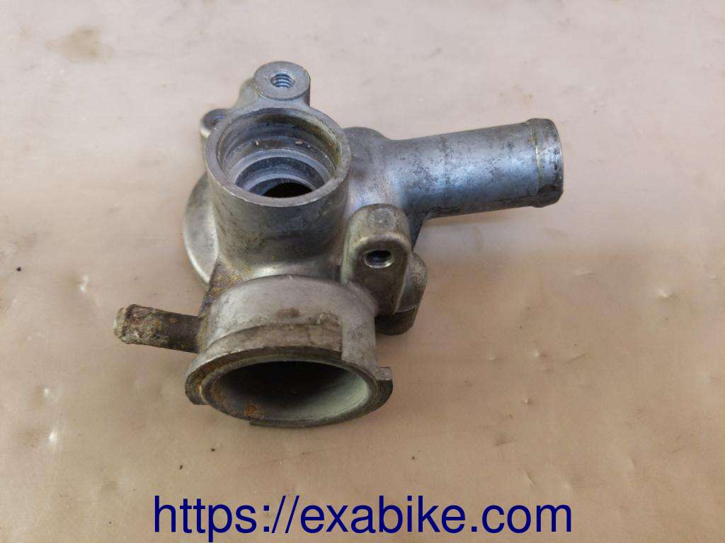 thermostat cover Honda CBR1000F - photo 2