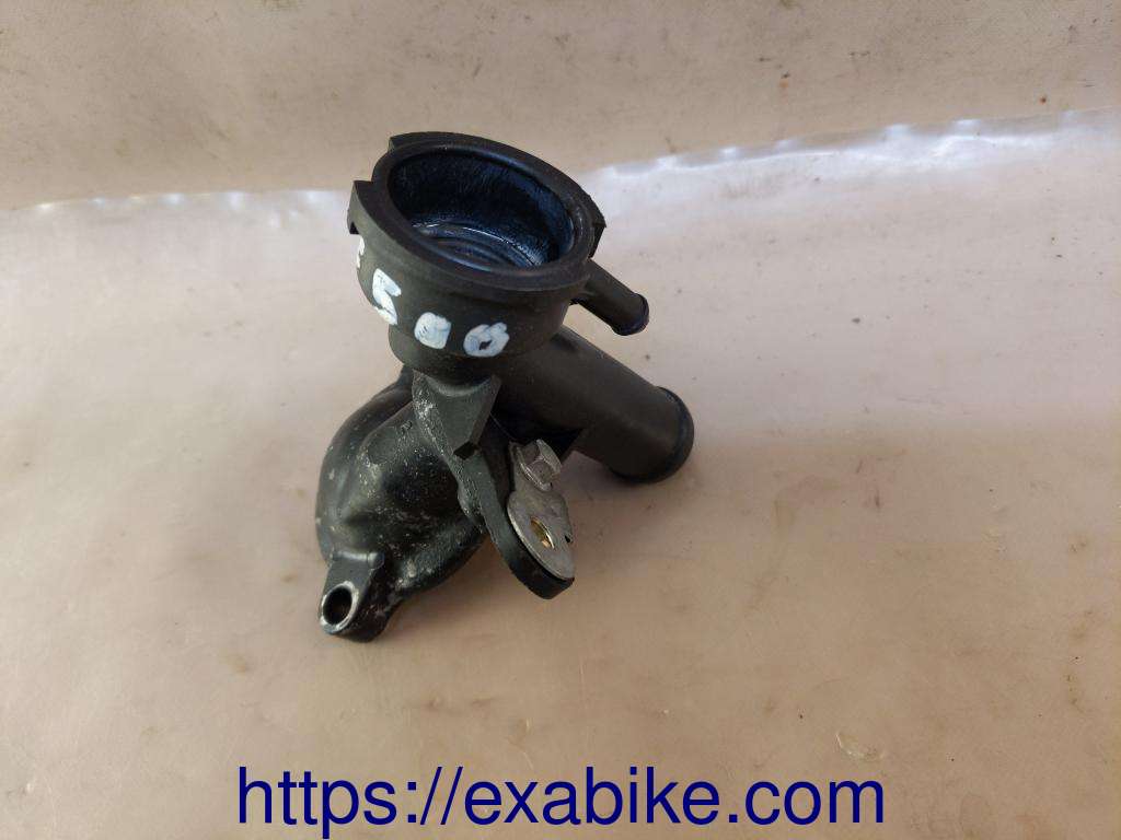 thermostat case Honda VT500E - photo 1