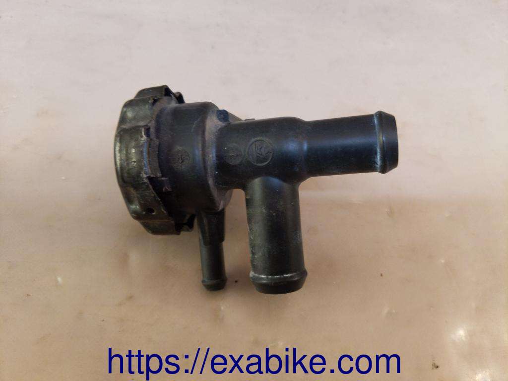 radiator filler neck Honda NSR 125 - photo 2