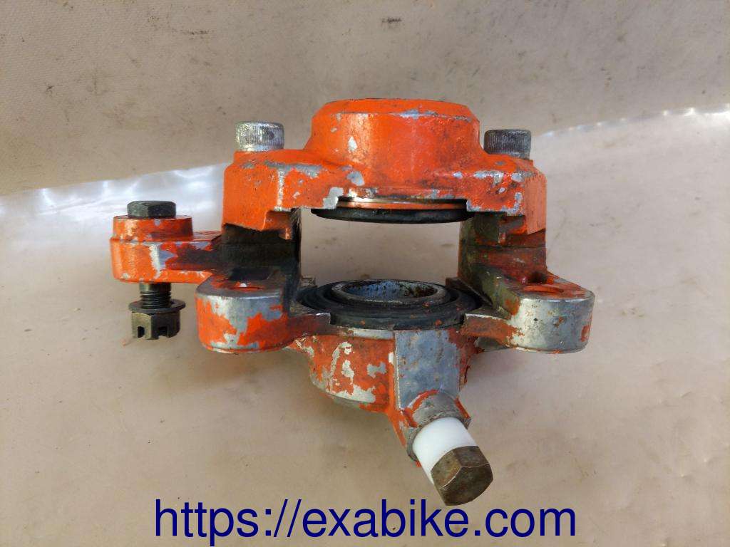 brake caliper,rear Suzuki GS650E - photo 3
