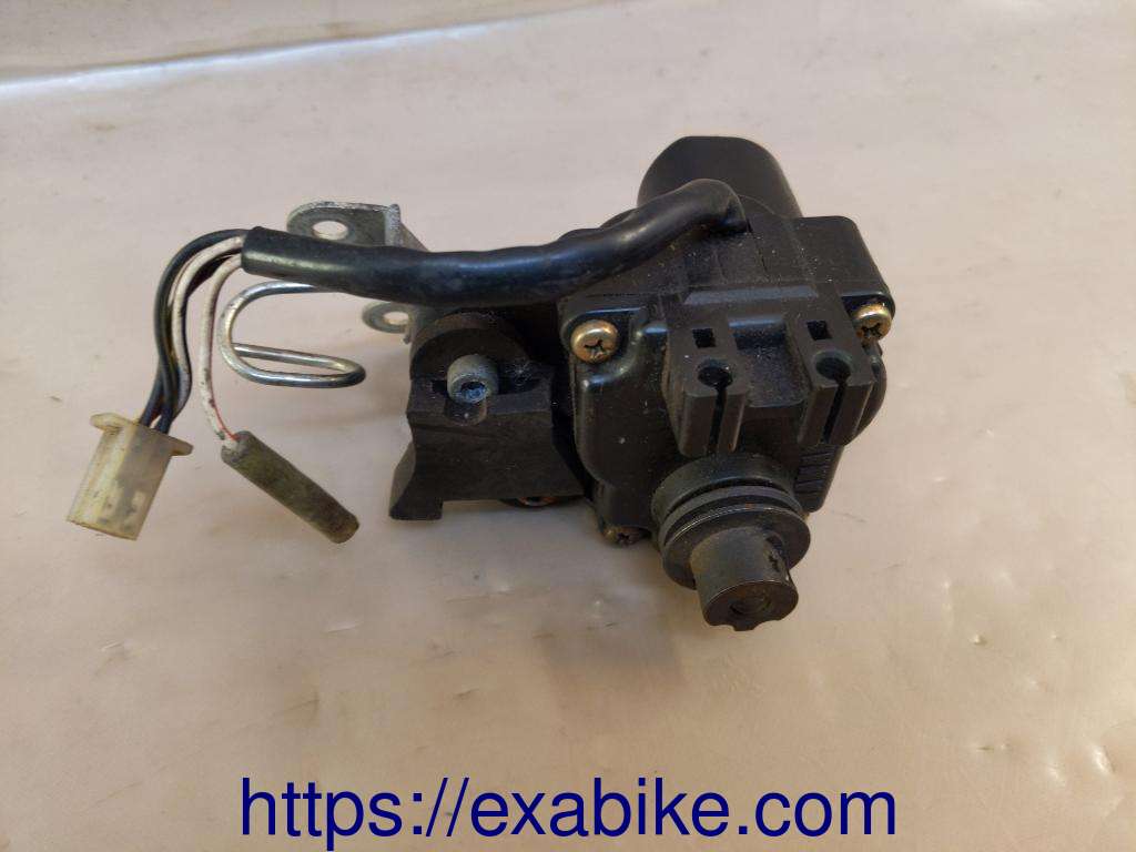 exhaust valve motor Yamaha YZF 750 - photo 1