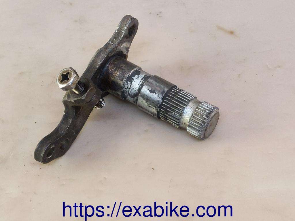 brake pedal shaft Yamaha XV 1000 TR1 - photo 1