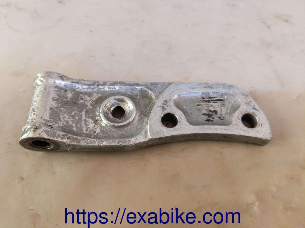 caliper bracket, front Honda CB400F - photo 1