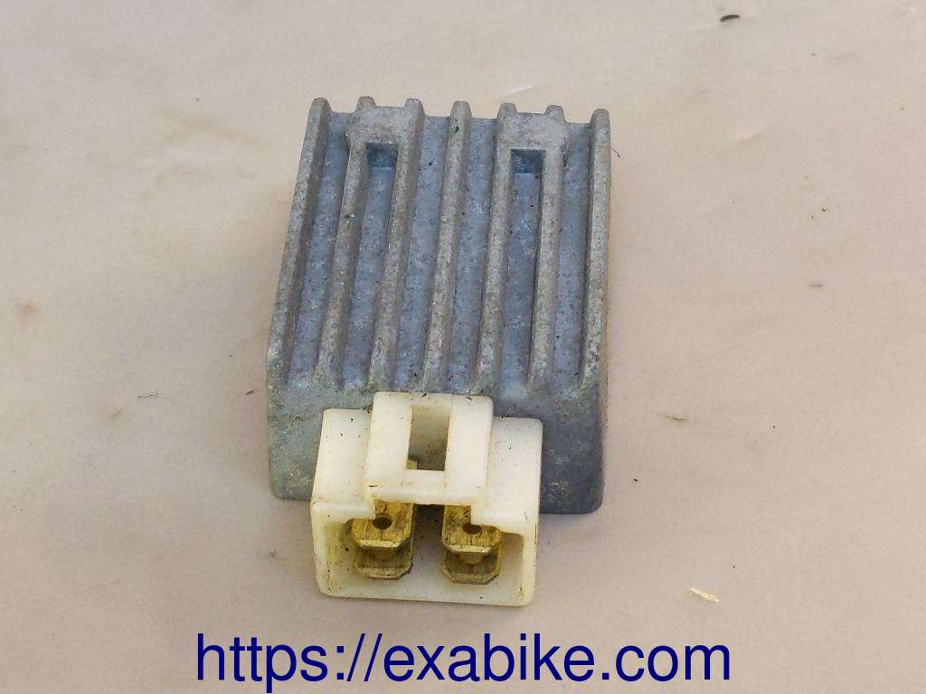 voltage regulator Keeway Hurricane 50 - photo 1