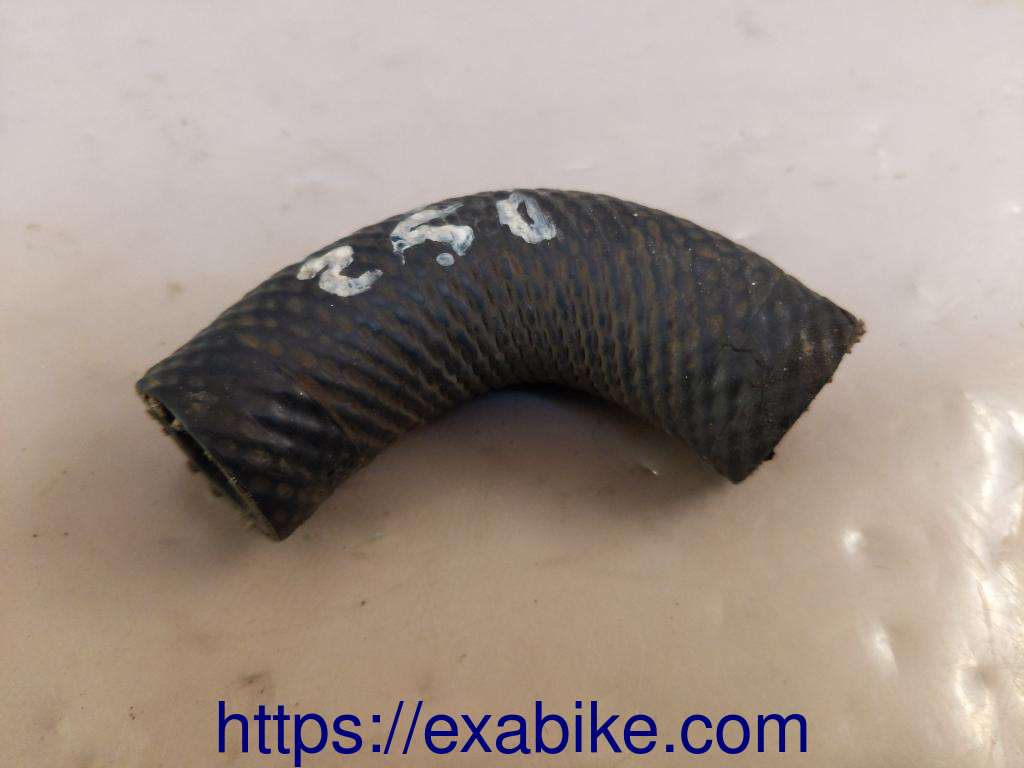 water hose Suzuki RGV 250 - photo 1