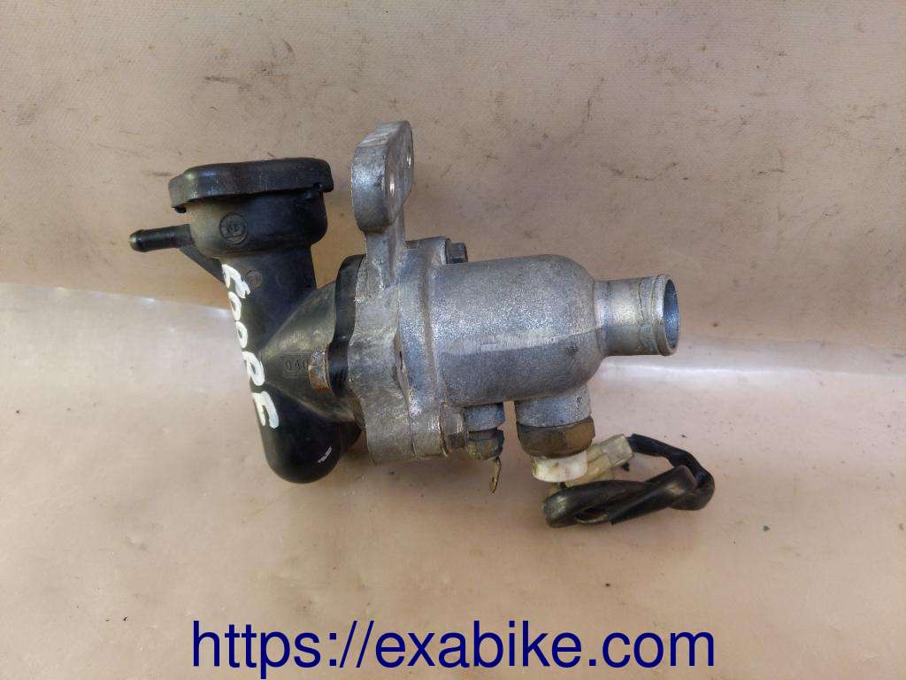thermostat case Suzuki RF 600 - photo 1