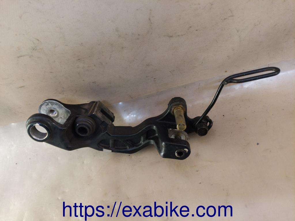 caliper bracket, front left Honda CBR 600 - photo 1