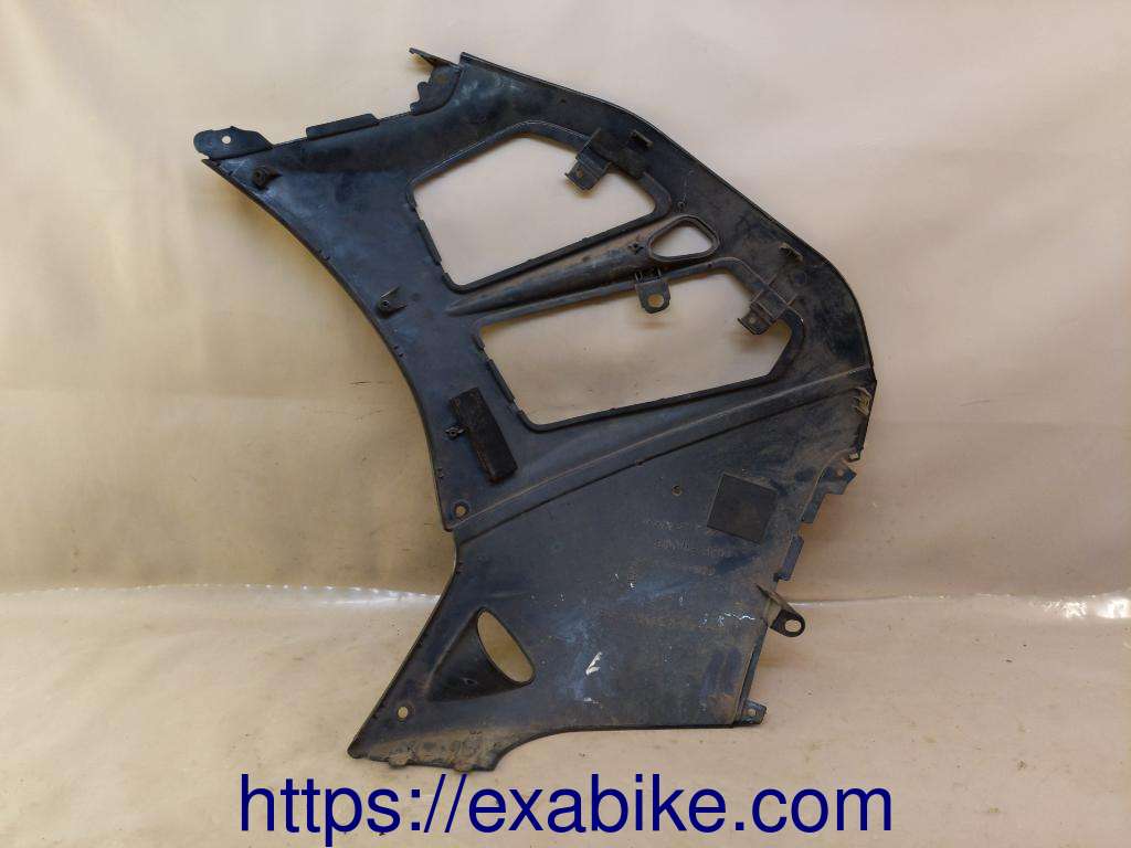 side fairing, right Suzuki RF 900 - photo 3