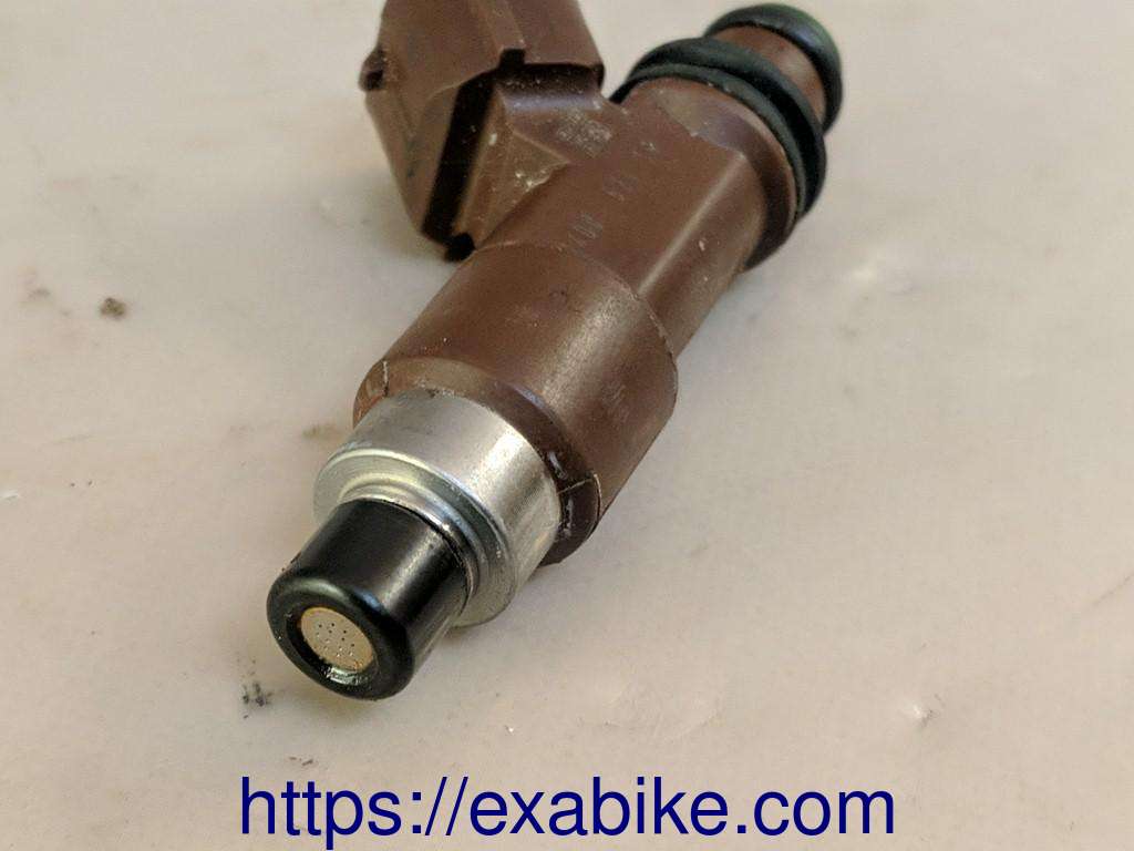 injector Honda CBR1000RR - photo 2