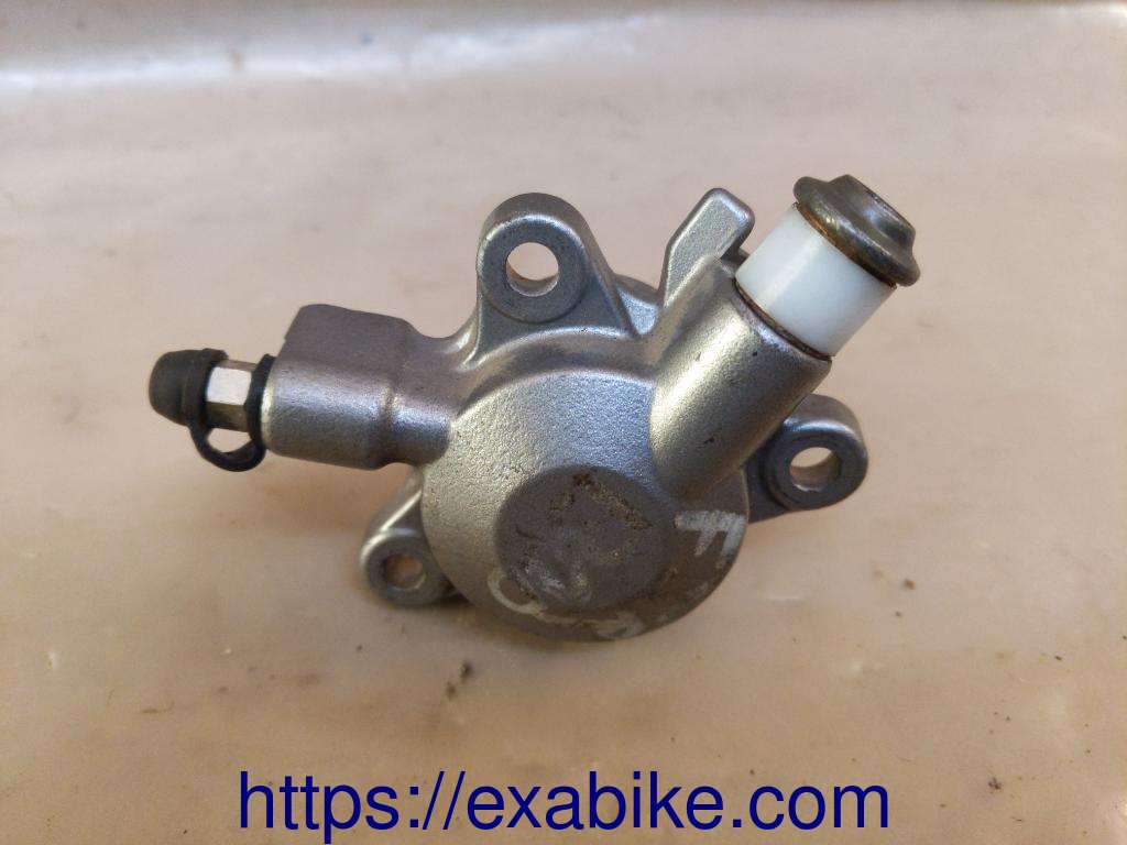 clutch slave cylinder Yamaha FJR 1300 - photo 1